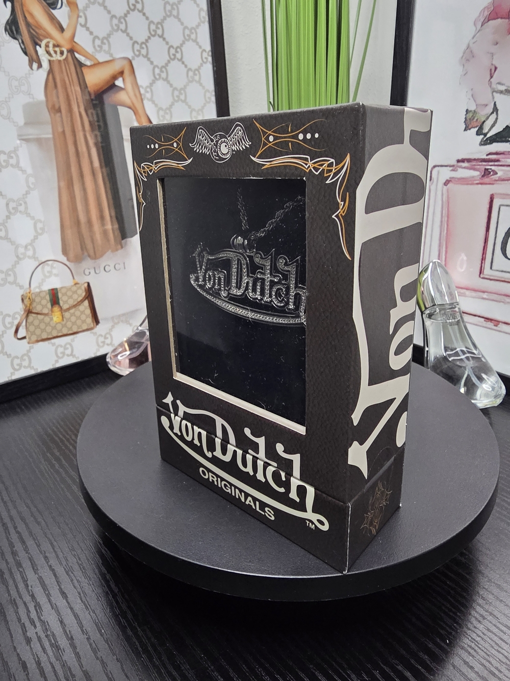 Von Dutch Logo Pendant Necklace - Picture 3 of 4
